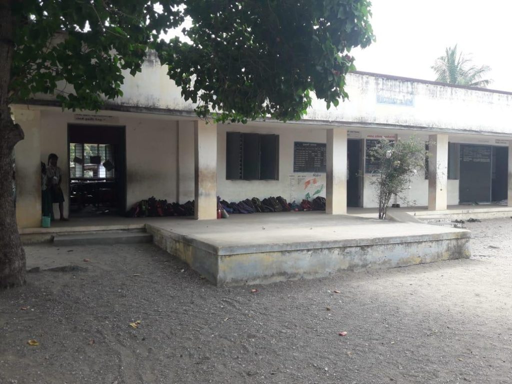 Photo 1 of 9 – V Kallipalyam Smart School